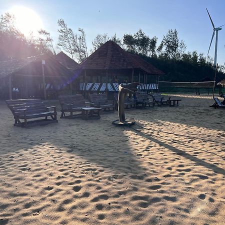 Omeesha Beach Hotel Калпітія Екстер'єр фото