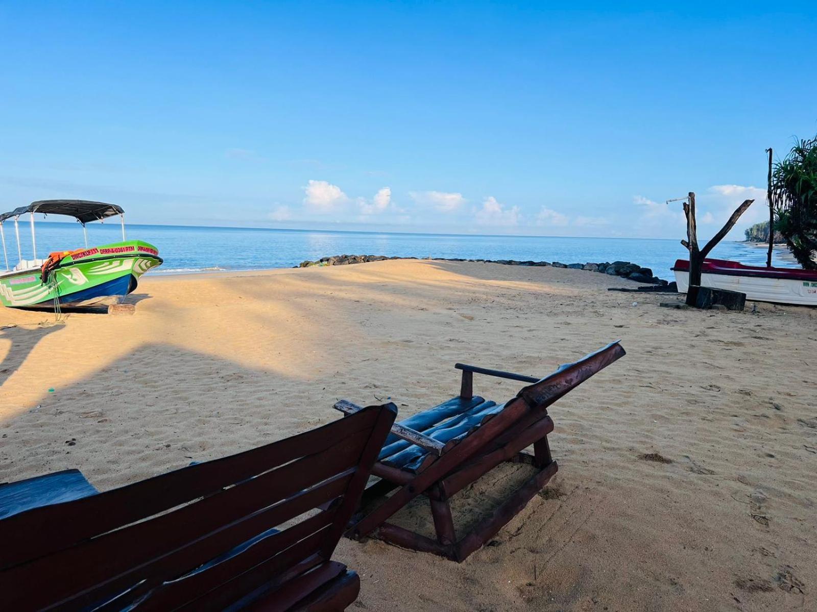 Omeesha Beach Hotel Калпітія Екстер'єр фото