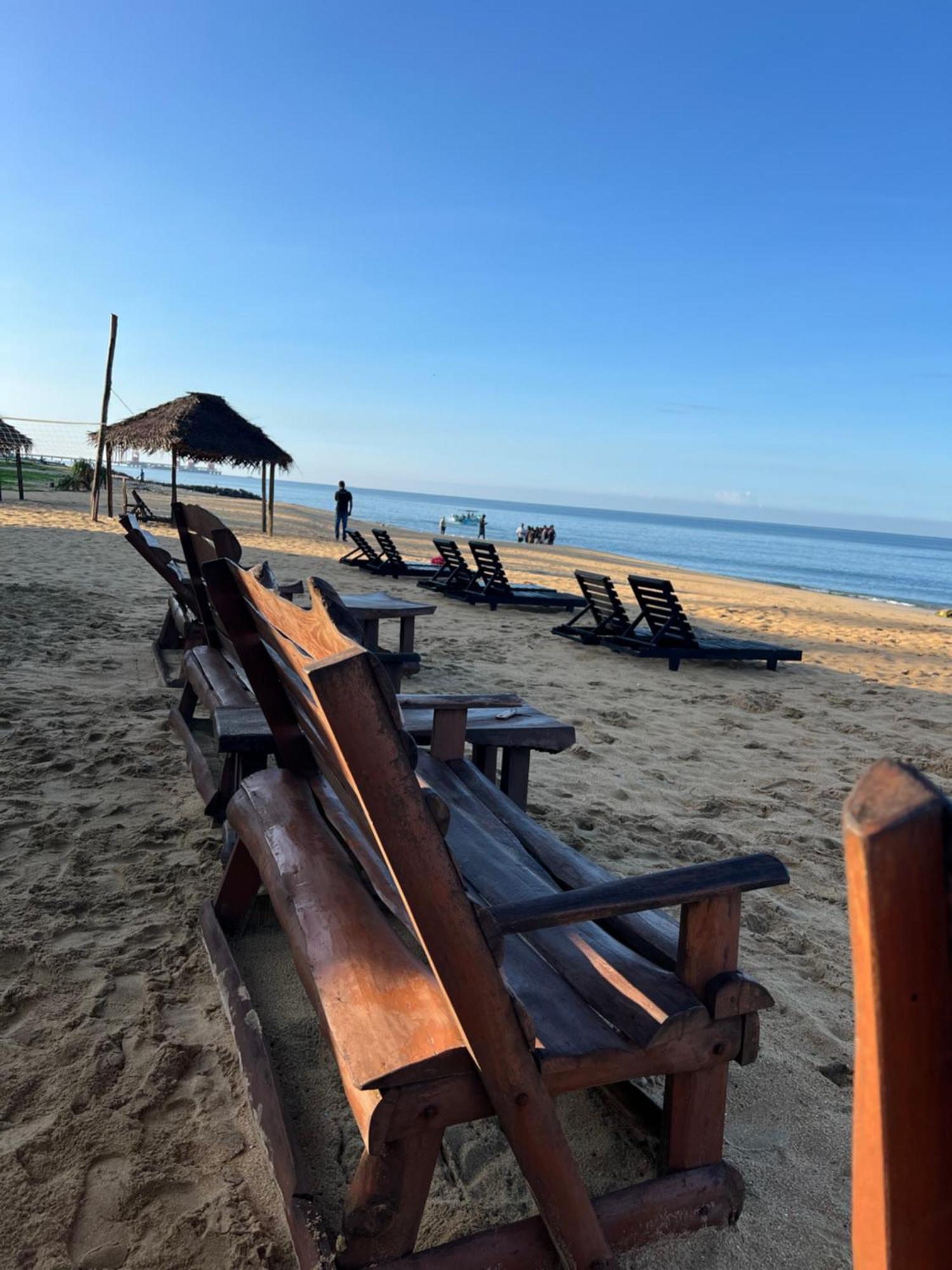 Omeesha Beach Hotel Калпітія Екстер'єр фото
