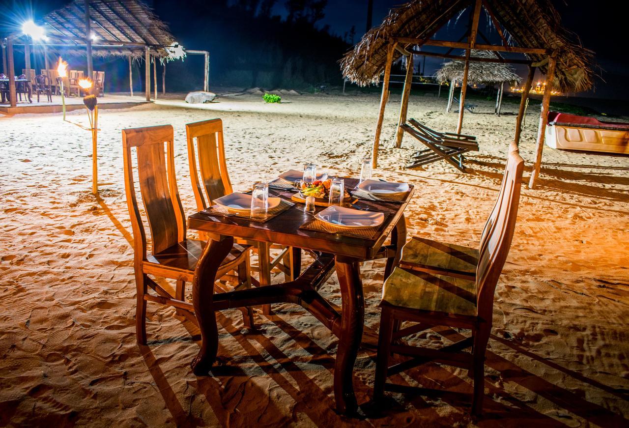 Omeesha Beach Hotel Калпітія Екстер'єр фото