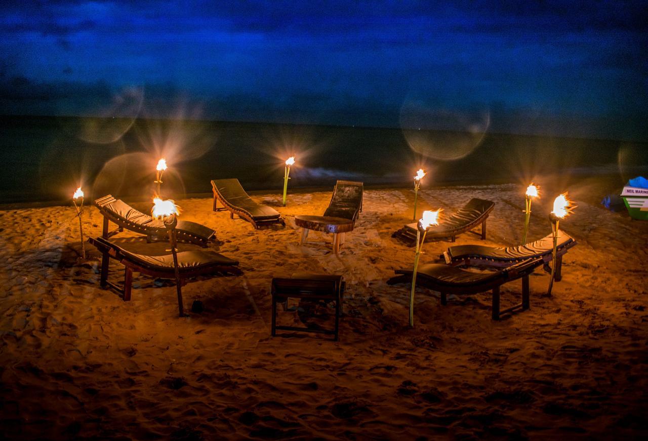 Omeesha Beach Hotel Калпітія Екстер'єр фото