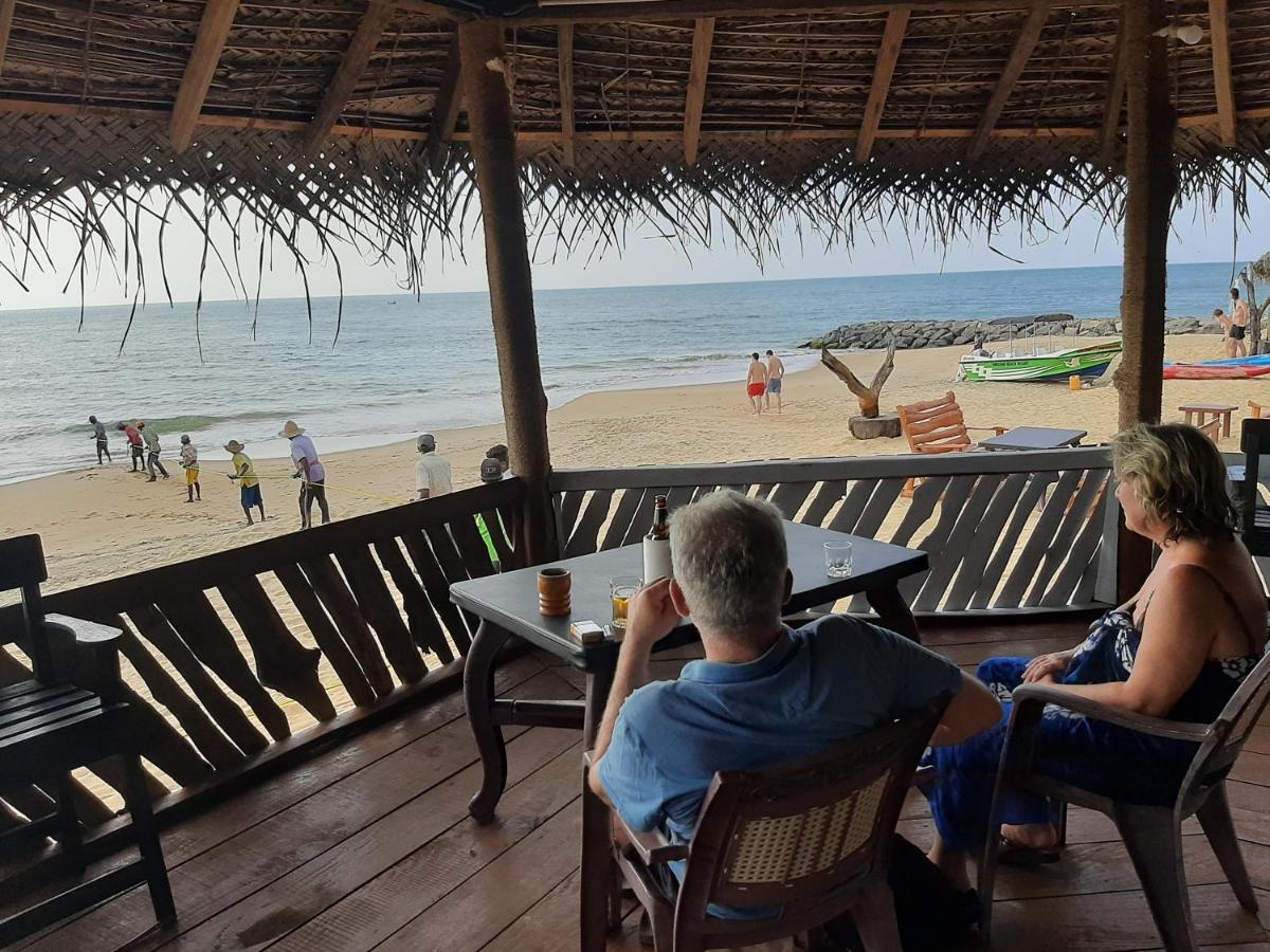 Omeesha Beach Hotel Калпітія Екстер'єр фото